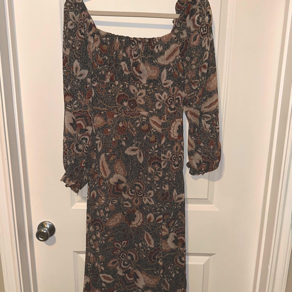 VICI Long Sleeve Midi dress